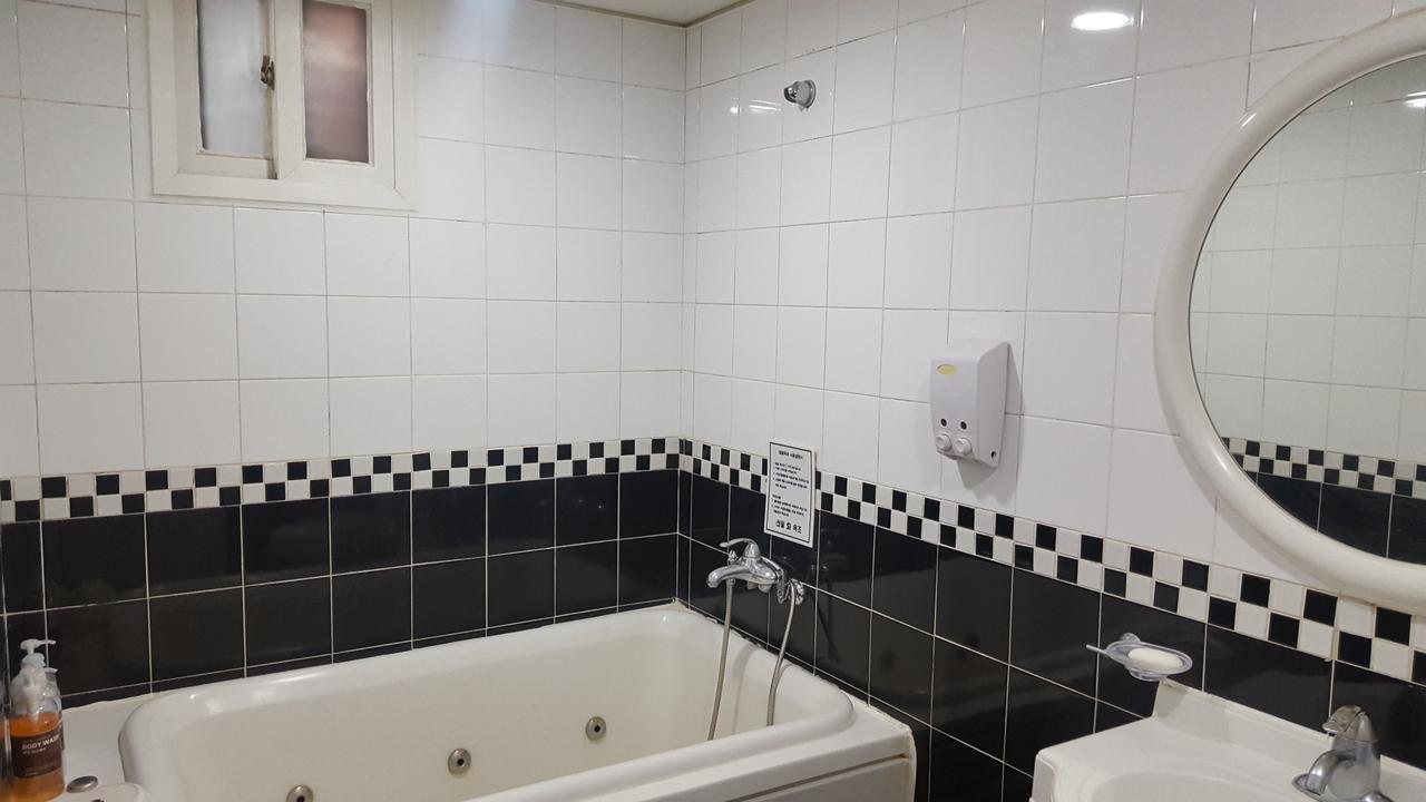Hotel Rexvill Сеул Экстерьер фото